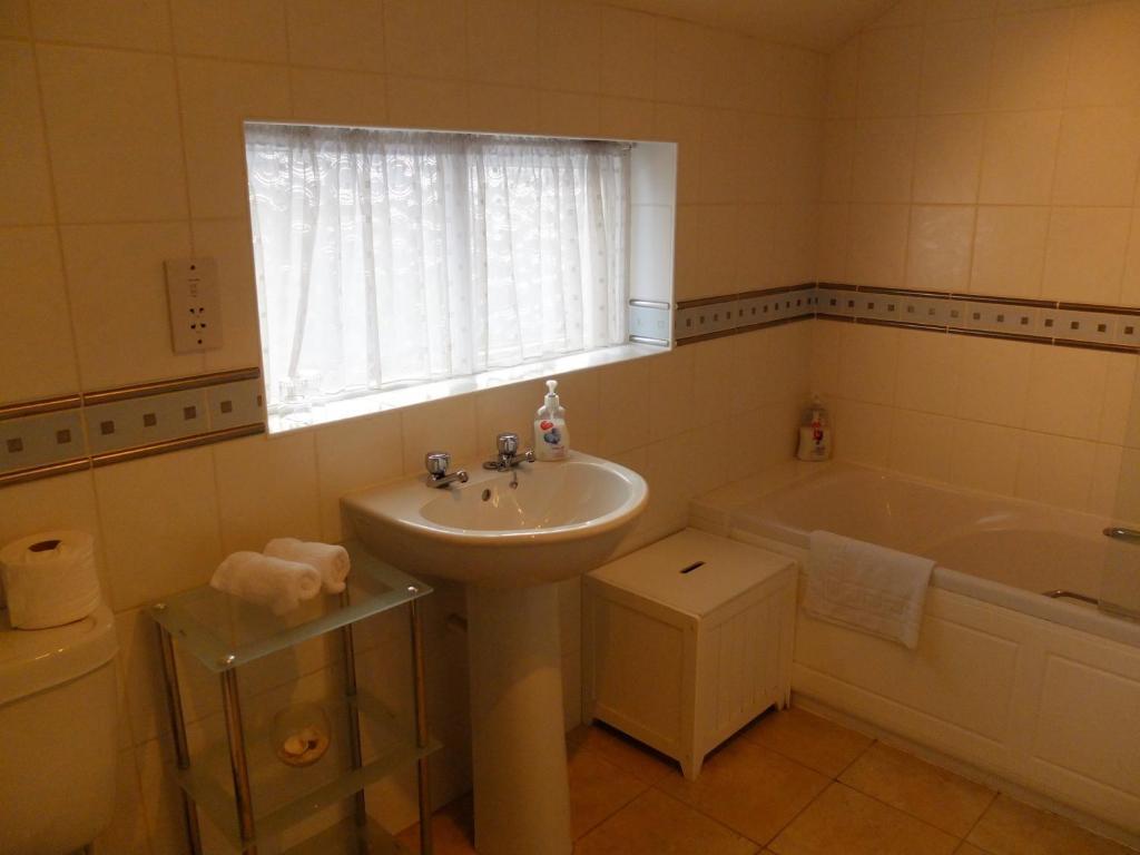 Meadowcroft Guest House Уиндермир Номер фото